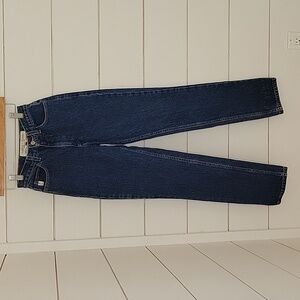 GUESS? 90s VINTAGE Style 1050 size 24 high waisted blue jeans